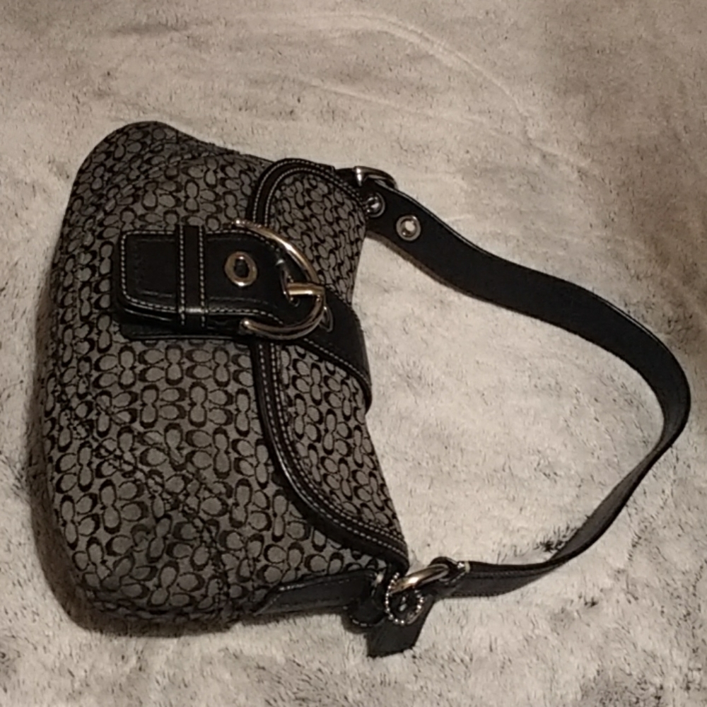 Authentic Coach monog/leather handbag - Picture 3 of 6